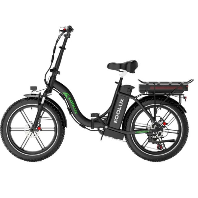 20×4″ Kenda fat tire and hydraulic disc brake close‑up
