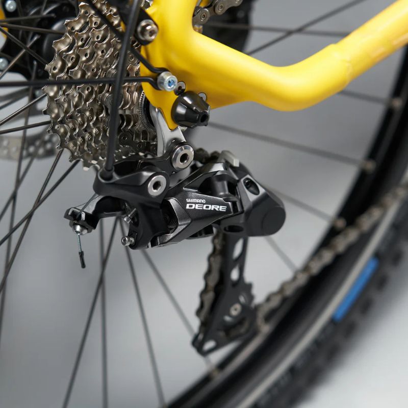 Shimano Deore 10-speed derailleur and RapidFire shifter on Scrambler CX