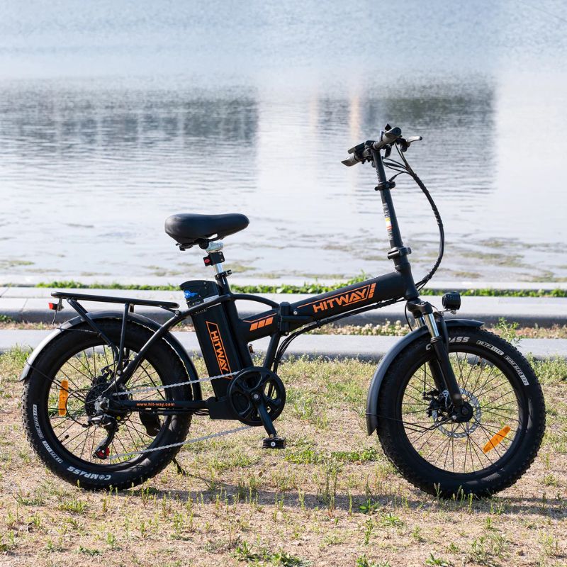 Fat 20‑inch tires and puncture‑resistant tread detail