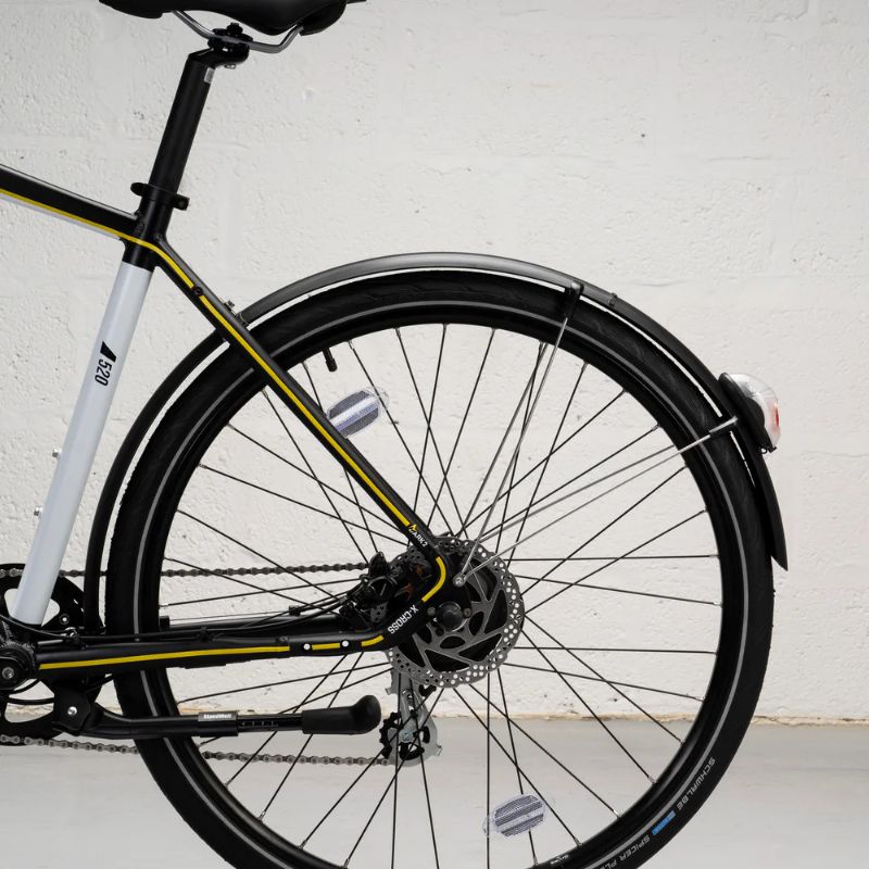Mark2 X-Cross 520 alloy frame and puncture-resistant tyres ready for urban commute