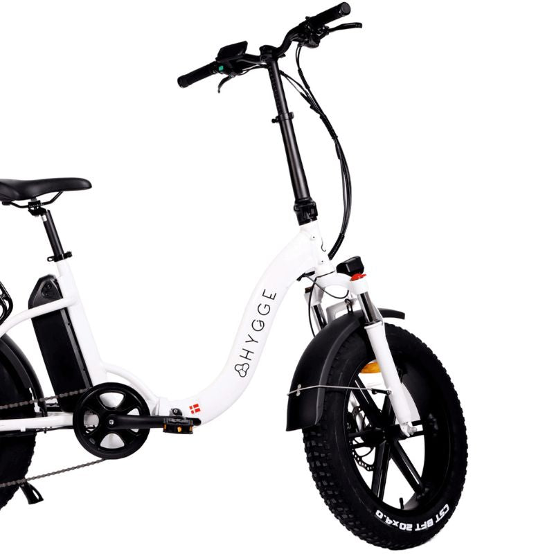 Vester Step White Full Front Stem Shot