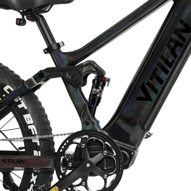 Vitilan T7 hydraulic disc brake rotor on front wheel