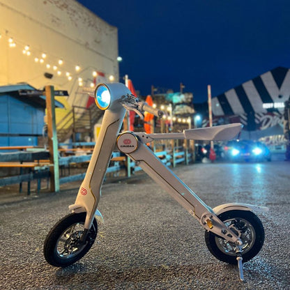 The Cruzaa E-Scooter Racing White with Built in Speakers